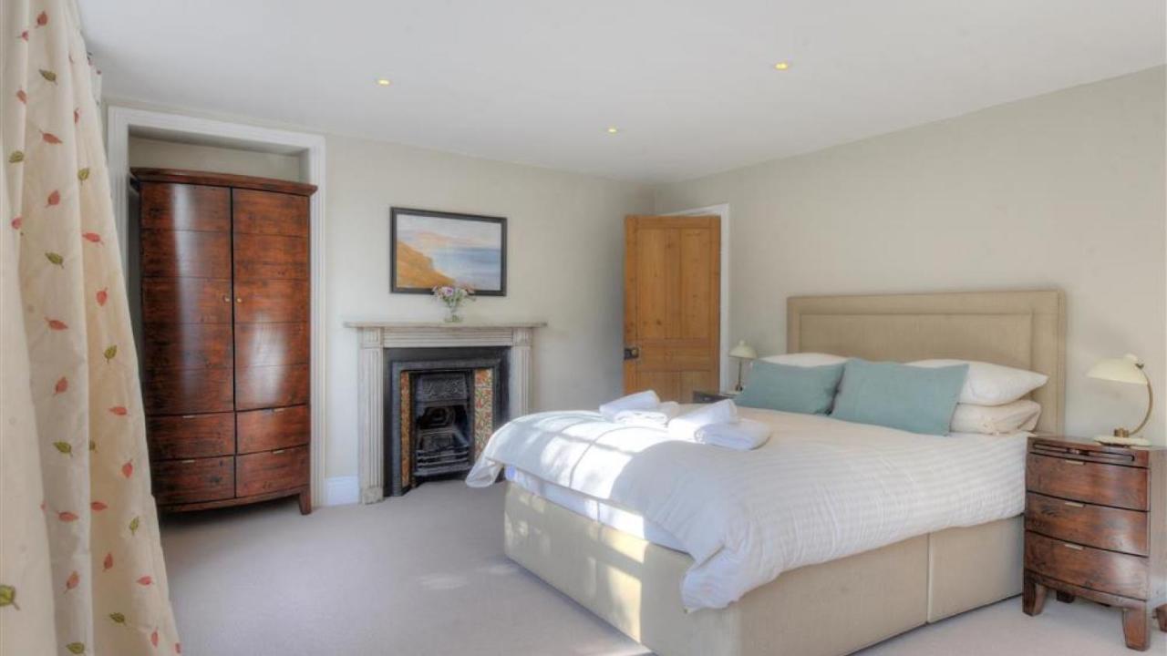 The Lodge Lyme Regis Dış mekan fotoğraf